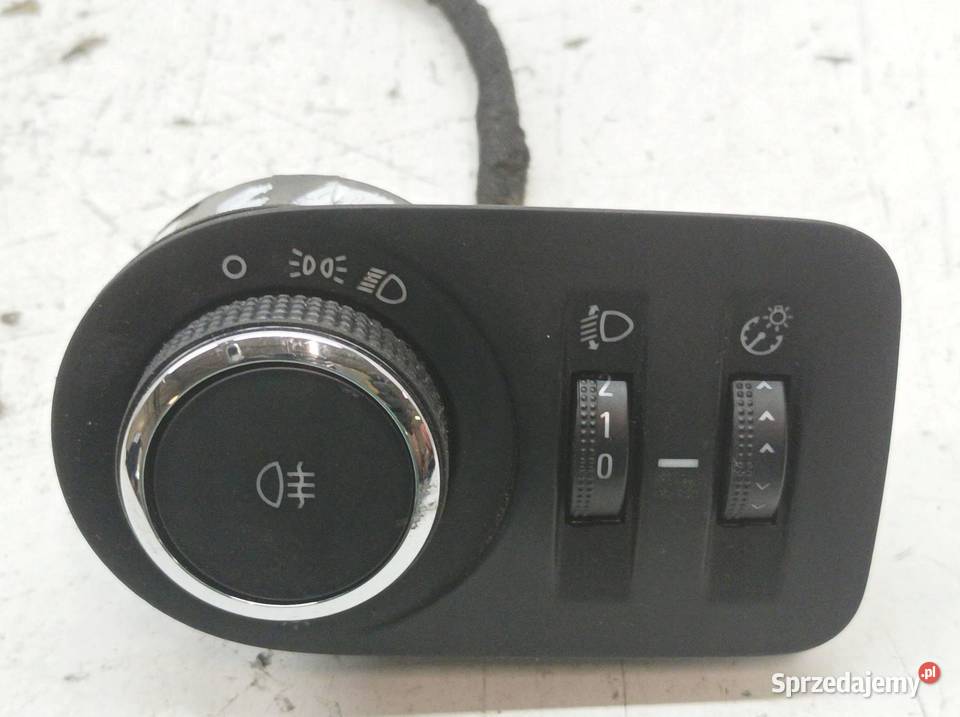 PRZEŁĄCZNIK ŚWIATEŁ 13470443 Opel Corsa V 2014 E
