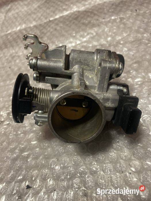 Suzuki GSXS 125 przepustnica C678 Poznań