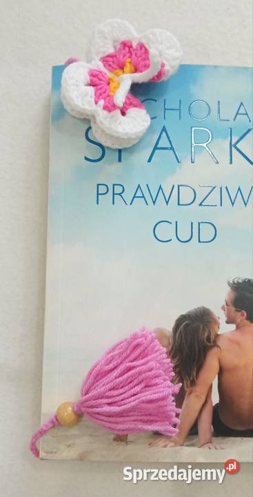 Motylek wykonany na szydełku zakładka do książki Łask