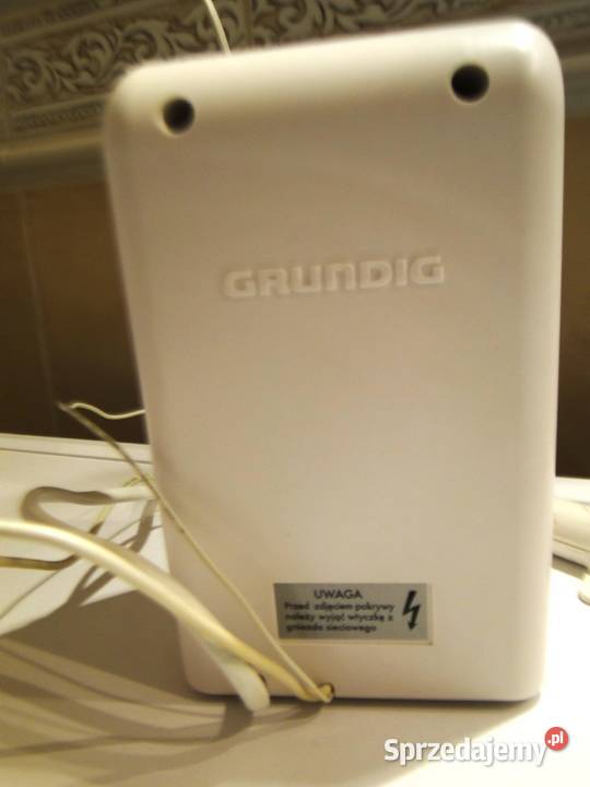 Nowe Radio sieciowobateryjne z budzikiem biały Warszawa