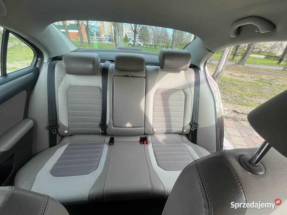 Volkswagen Jetta 20 TDI Highline Polski Salon aluminiowe felgi