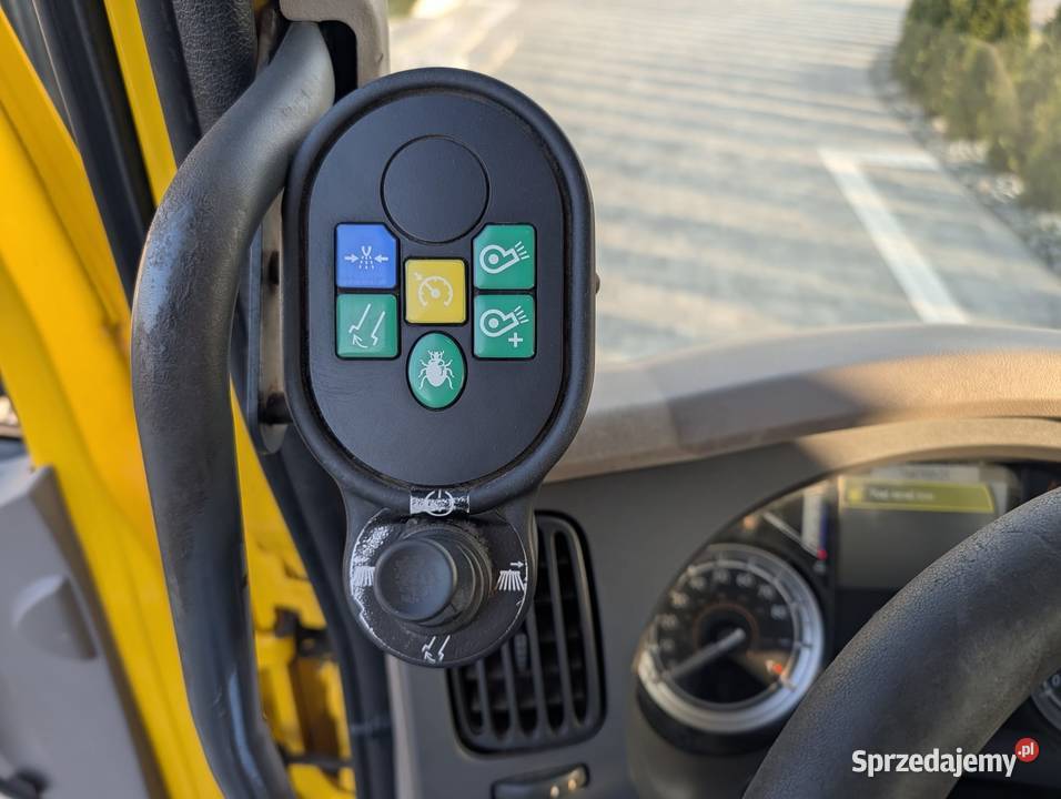 Zamiatarka uliczna DAF LF 55 220 SCARAB MISTRAL 220KM podkarpackie sprzedam