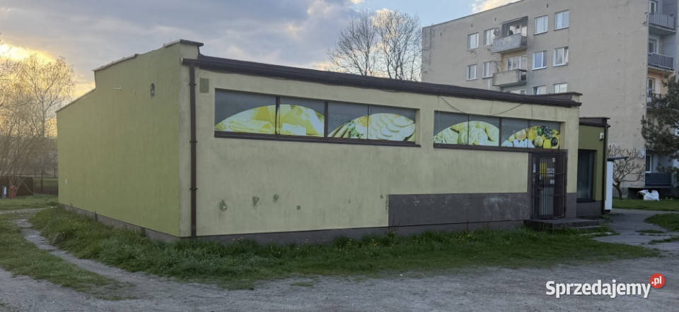 Pawilon handlowousługowy z działką 2000zł/m2 sprzedam