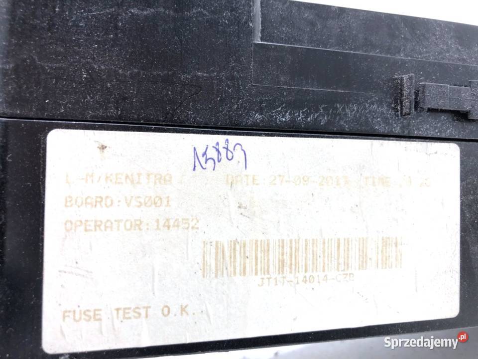 SKRZYNKA BEZPIECZNIKÓW FORD TOURNEO Minivan 15