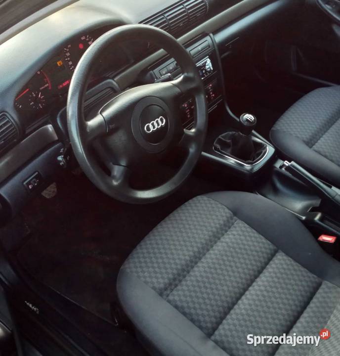 Sprzedam audi a4 b5 kombi lift 16 benzyna benzyna Nowy Borek