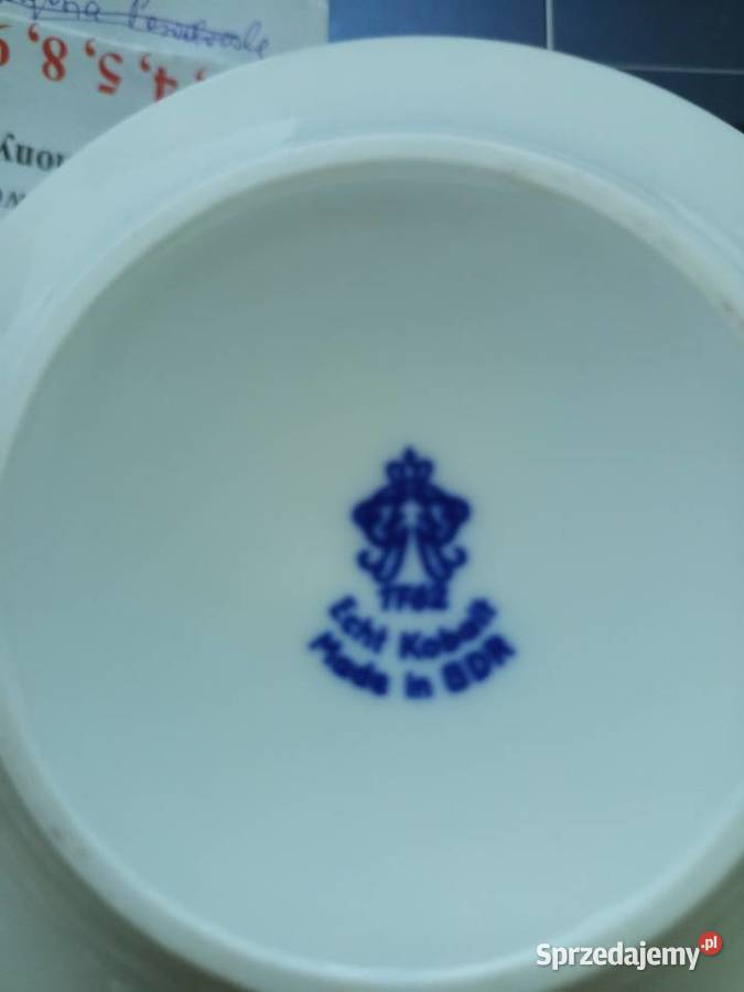 Bombonierka porcelanowa sygnowanaTuryngia 70 Warszawa