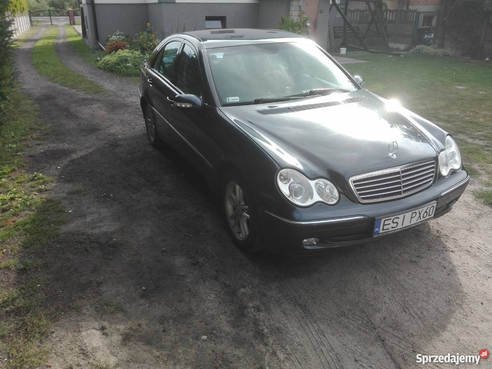 MercedesBenz C klasa W 203 lift 2004 r Avangarde Motoryzacja Sieradz