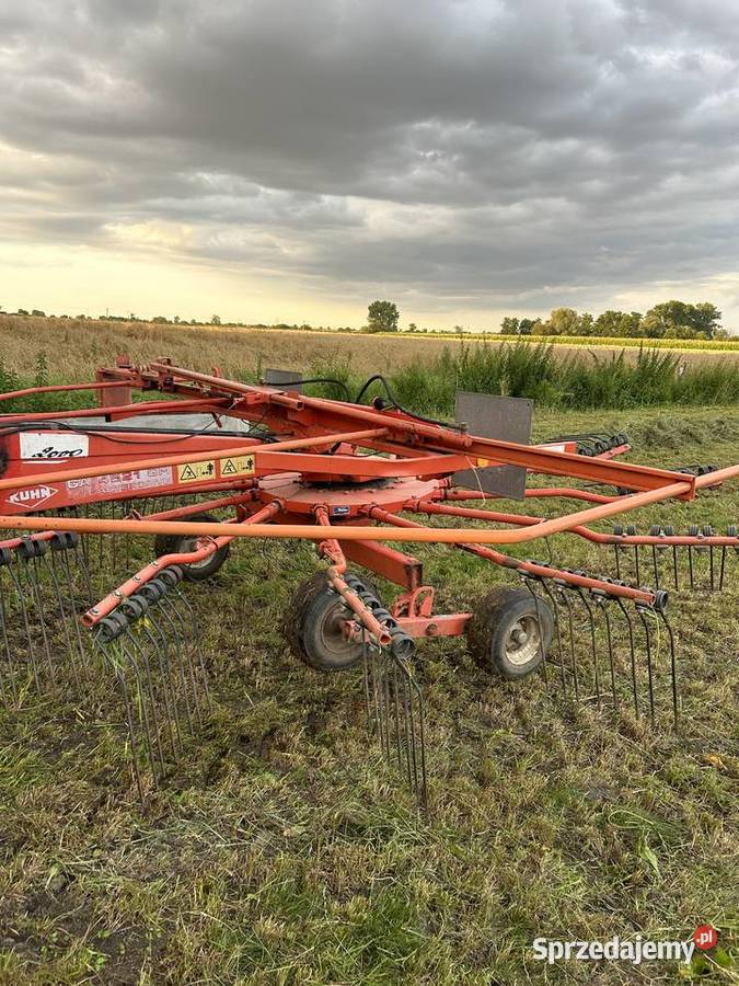 Zgrabiarka Kuhn 4521 nieuszkodzony wielkopolskie Pogorzela