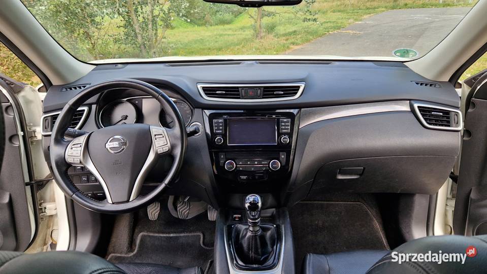 Nissan XTrail TEKNA 16 dCi DPF 4x4 lakier metallic Poznań