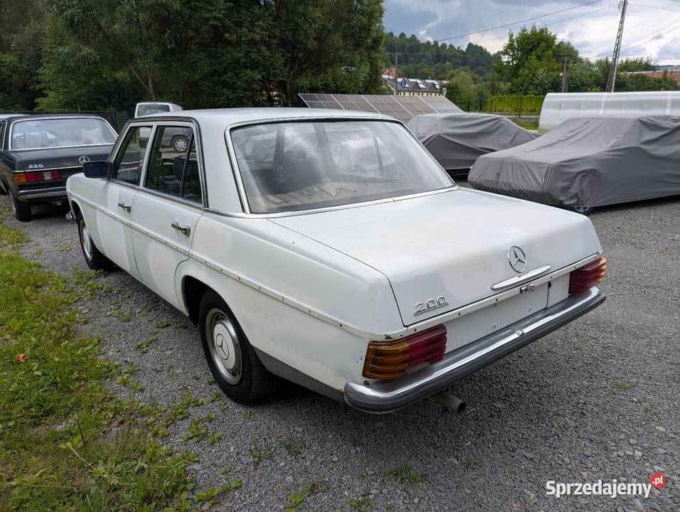 Mercedes Benz W115 200 z klimatyzacją 50000km sprzedam