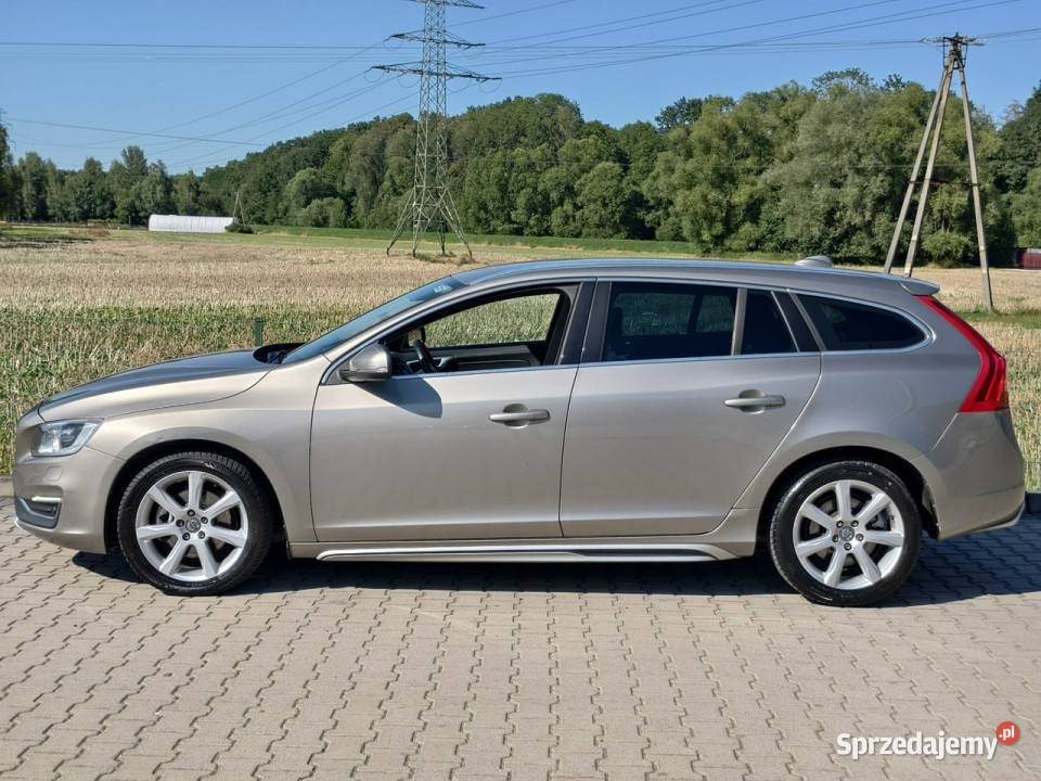 Volvo V60 20 diesel 150 automat skóra xenon V60 małopolskie