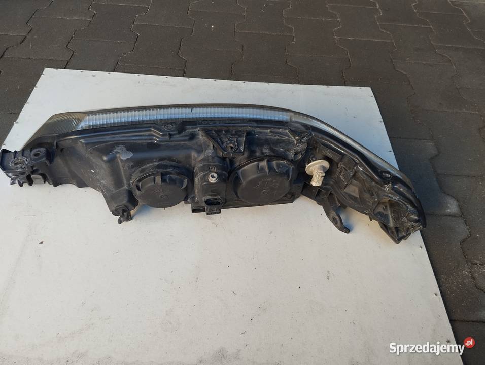 Lampa przednia prawa Renault Laguna II