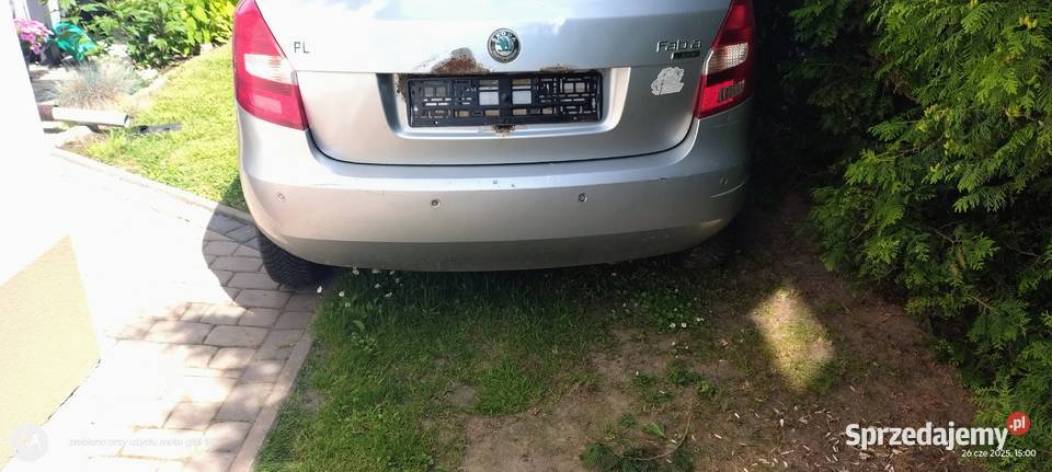 Zderzak tylny Skoda Fabia 2 hatchback z PDC osobowe