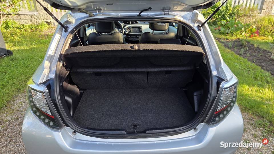 Toyota Yaris Hybryda Automat 52 przebiegu Gdańsk
