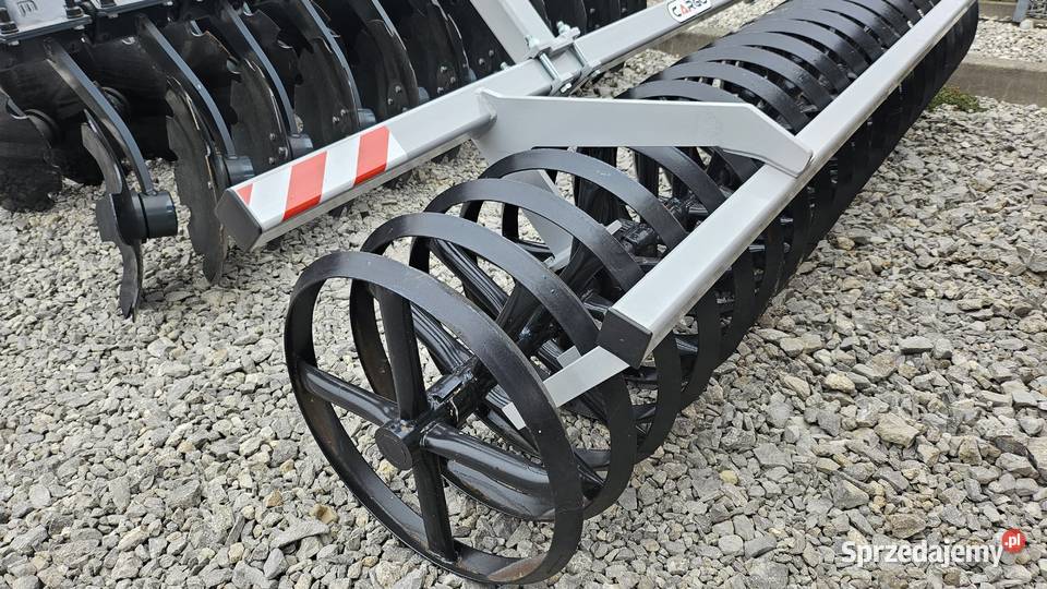 Kompaktowa brona talerzowa Cargo Gal 3000 Lipnik sprzedam