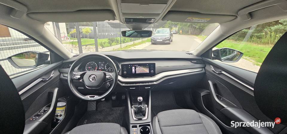 Skoda Octavia salon nawigacja Karwowo
