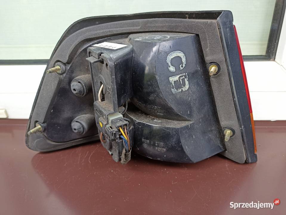 Daewoo Espero lampa tył tylna prawa narożna w Sieradz