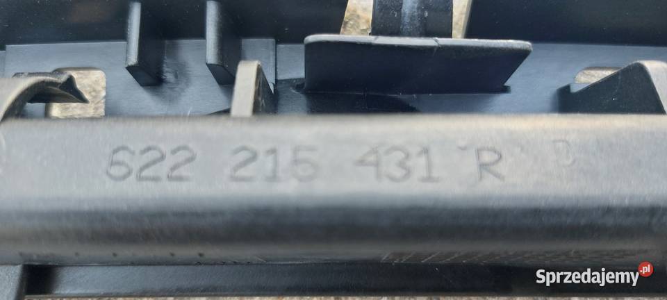 Slizg zderzaka Laguna III 622215431R 622202811R osobowe Słupno
