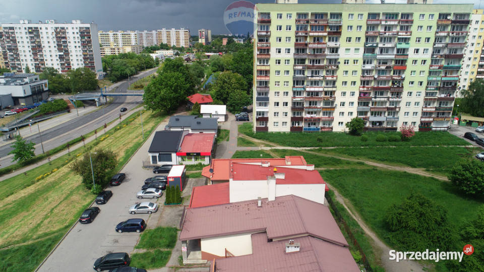 Budynek usługowo handlowy w doskonałej Radom