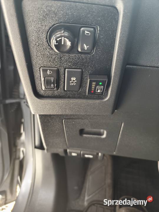 Nissan Qashqai 2l benzyna z instalacją LPG STAG Myszków sprzedam