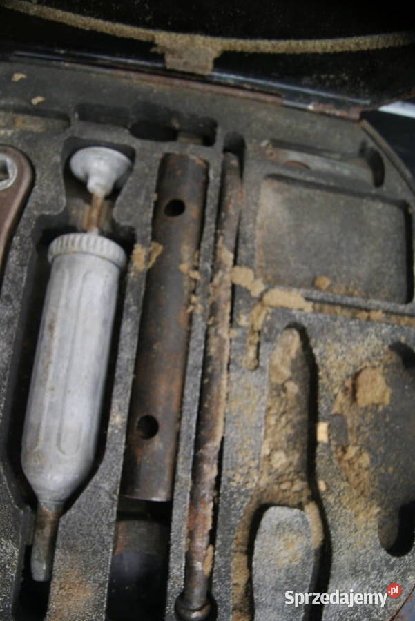 KLUCZE SAMOCHODOWE STARE ASTON MARTIN JAGUAR