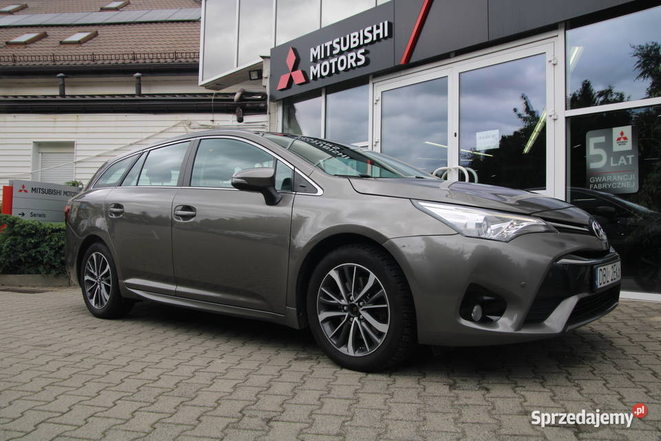 Toyota Avensis III 20 Salon Polska serwisowany Rok produkcji 2017 Avensis