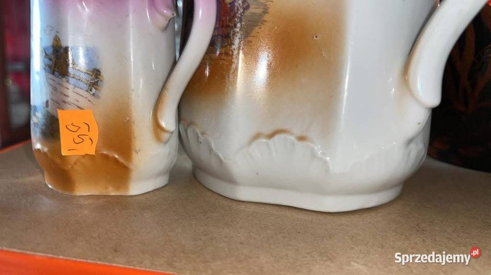 Mlecznik ze scenką 2 dziewczynki Bez sygnatury Porcelana i szkło Gdańsk