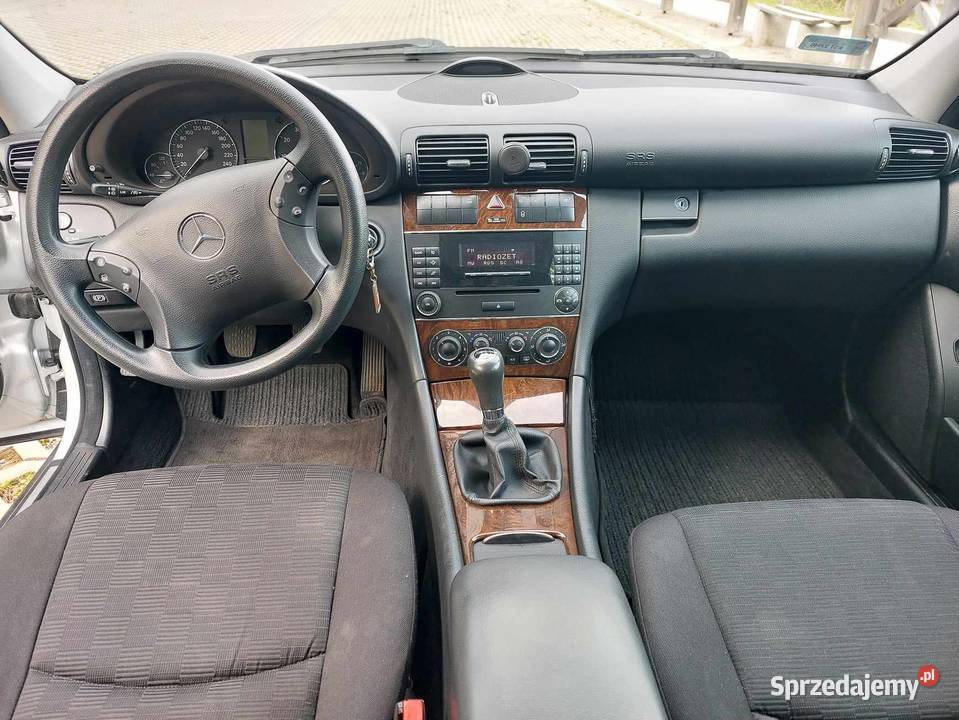 Mercedes C180 w 203 niski przebieg zadbany Zwierzyniec sprzedam