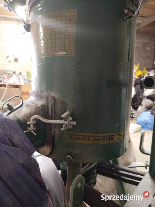 Bąk rozdrabniacz śrutownik gniotownik śruta Starachowice