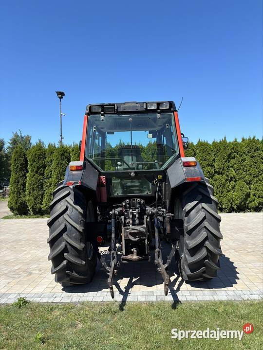 Valtra Valmet 6250 z ładowaczem