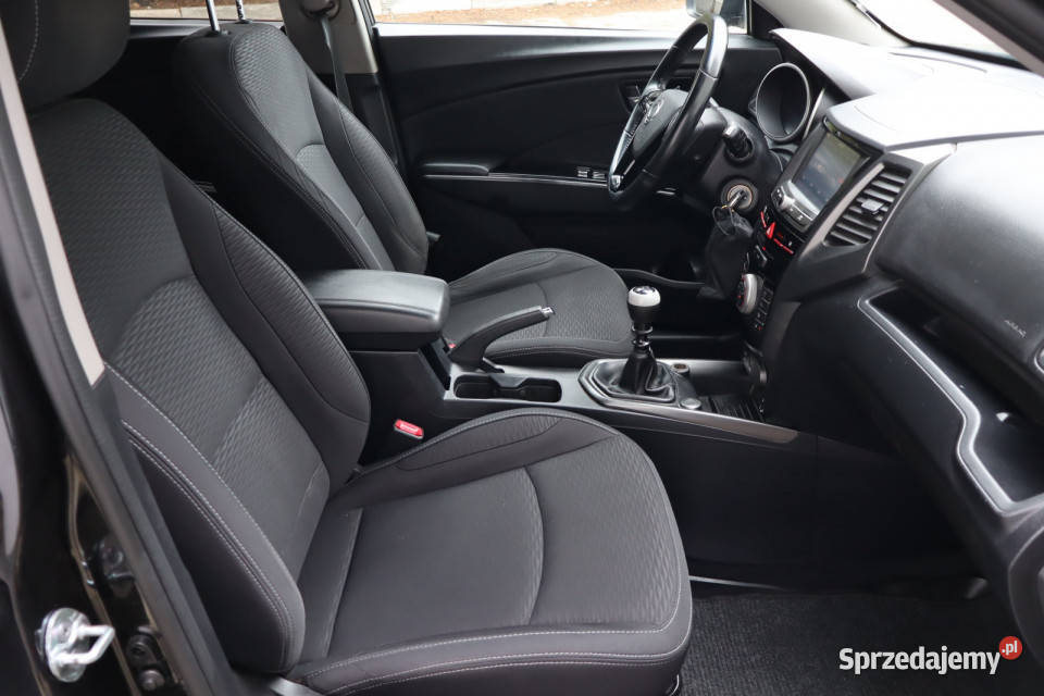 SsangYong XLV 16 eXGi