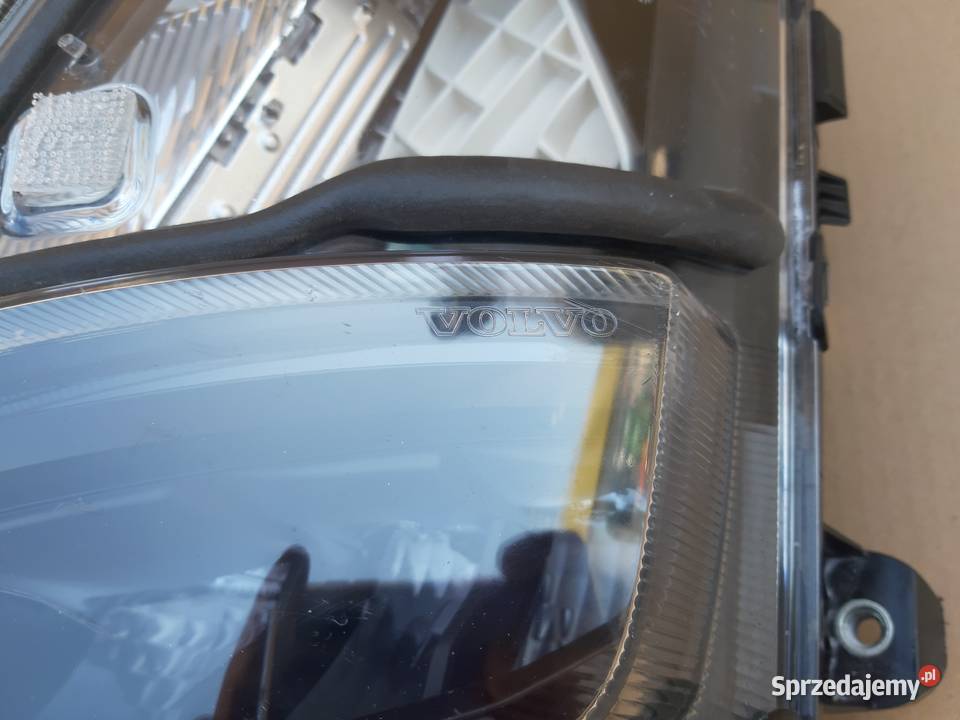 VOLVO FH5 REFLEKTOR LEWY LAMPA LEWA FULL LED lampy przednie Trzciel