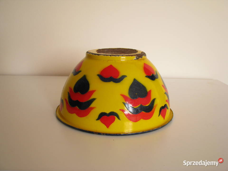 Piękna stara metalowa emaliowana na żółto miska