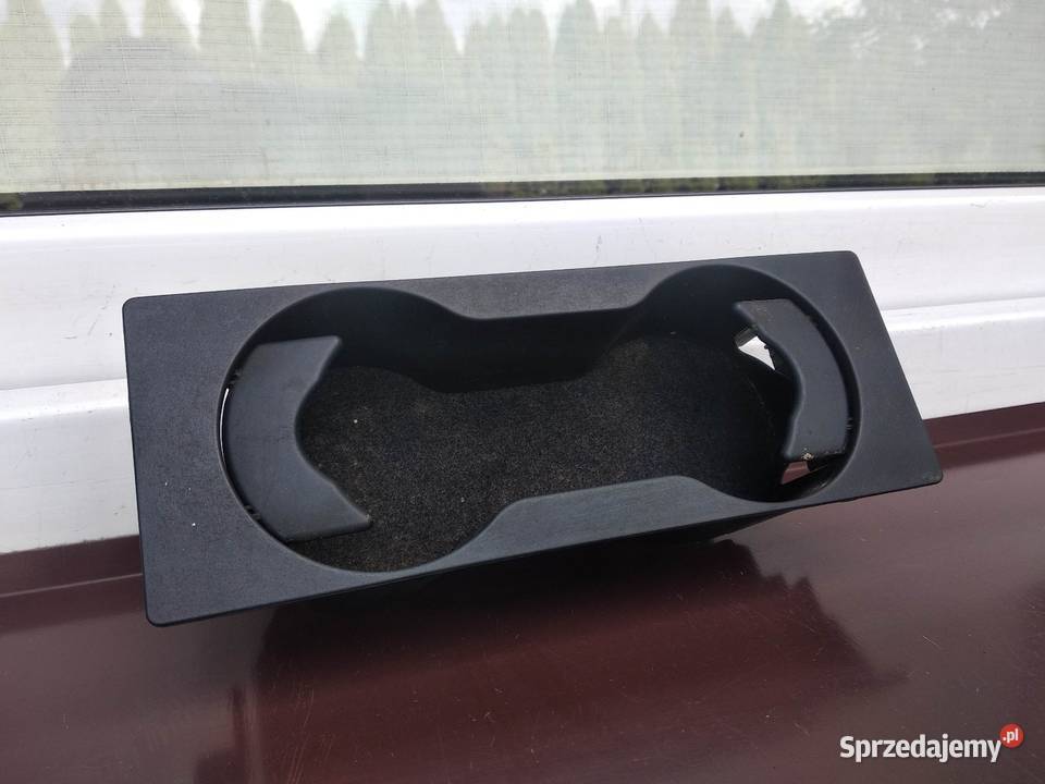 Audi A4 B5 uchwyt na kubki napoje cupholder w