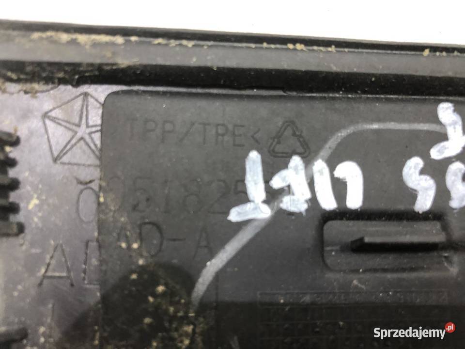 LISTWA SZYBY CZOŁOWEJ LEWA JEEP COMPASS I osobowe wielkopolskie