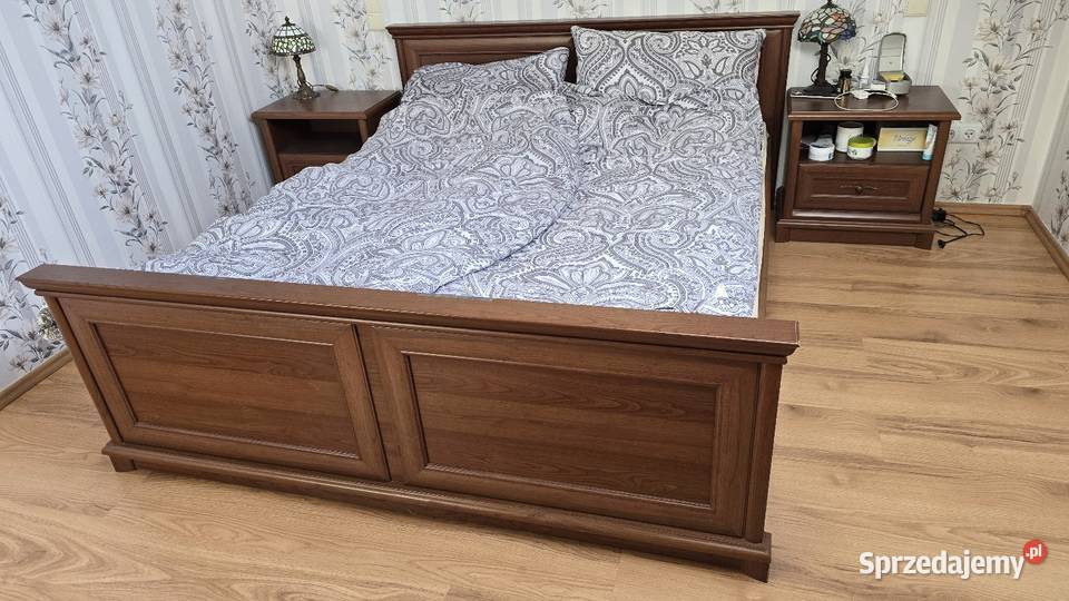 Lozko z 2 szafkami nocnymi Bolesławiec