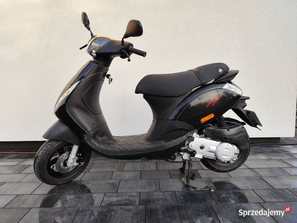 Skuter PIAGGIO ZIP 50 4T 2024 R 100 Sprawny Pilzno