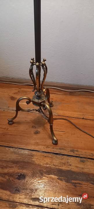 Wysoka mosiężna lampa podłogowa z abażurem Skierniewice