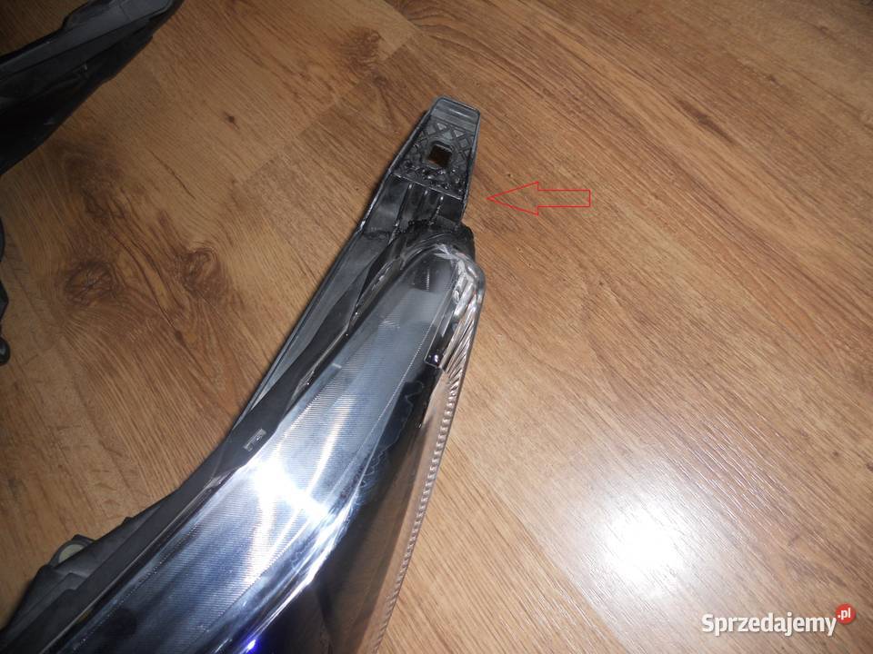 Lampy przód lewa prawa FORD FIESTA MK7 LIFT Zborczyce sprzedam