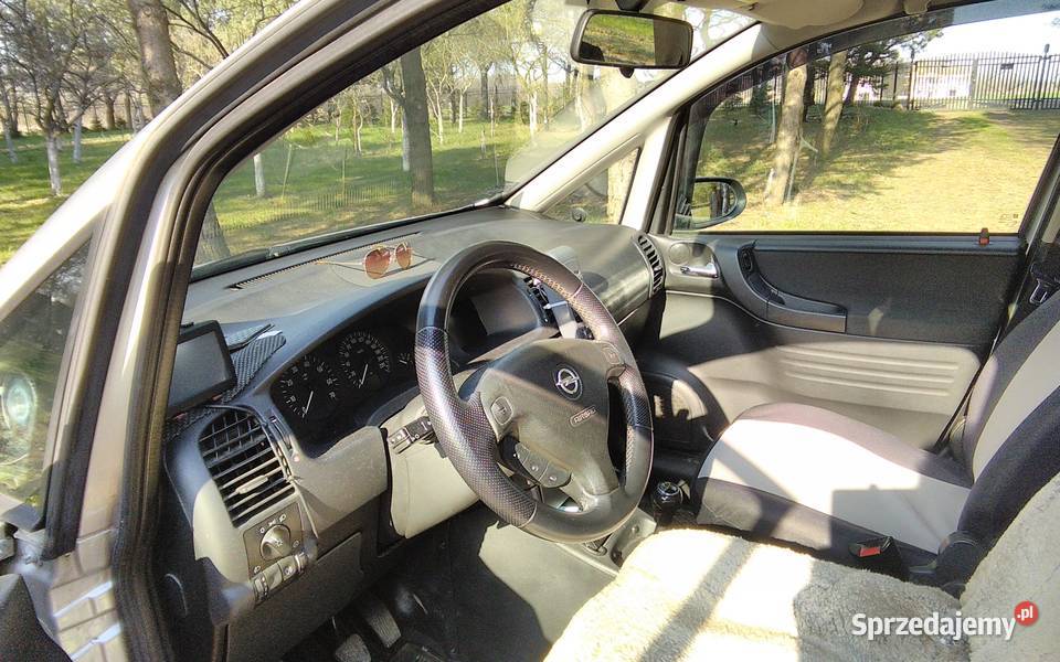 Opel Zafira 102KM