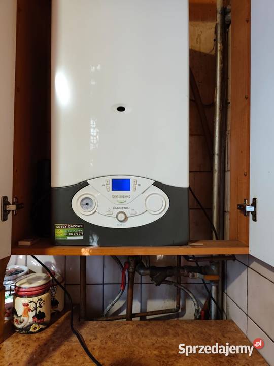 Dwufunkcyjny kocioł gazowy Ariston Clas Evo 24 Łuków