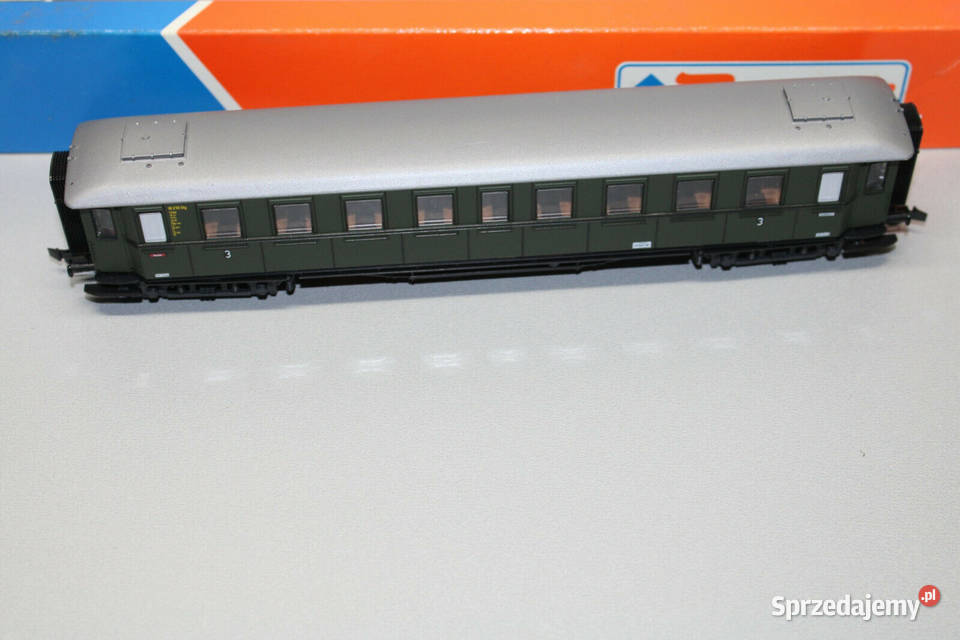 ROCO Wagon osobowy PKP CIWL H0 187 Wurttemberger Warszawa