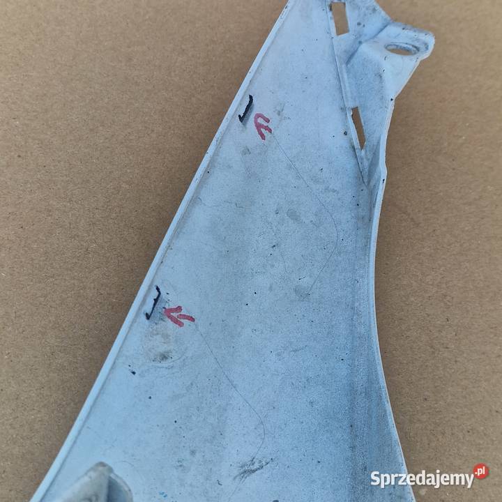 SUZUKI GSXR 600 750 K8 K9 BOK BOCZEK OWIEWKA Szyby i owiewki Bieleń