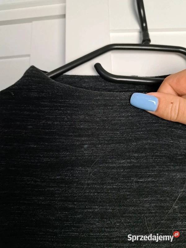 Bluza Reebok w SM Trąbki Wielkie sprzedam