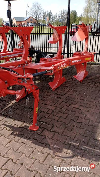 Pług obracalny RM2005 3 skibowy Kubota Pługi pomorskie