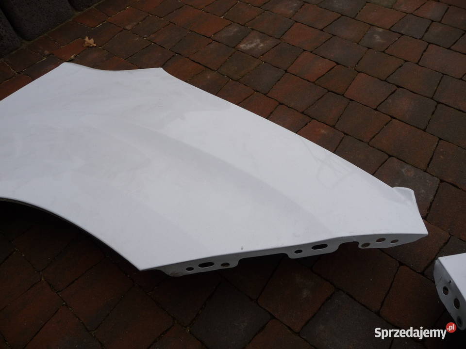 Toyota Proace City dwa błotniki osobowe