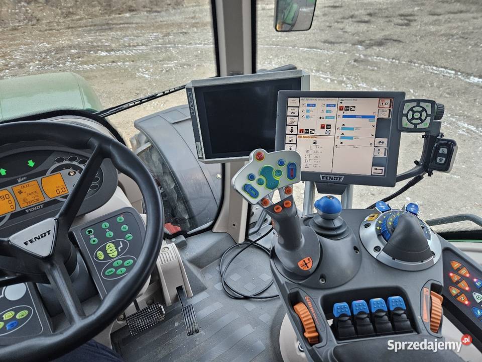 Fendt 828 Vario Nawigacja WOM z Niemiec 826 824 Skrzynia biegów Automatyczna Wysokie Mazowieckie