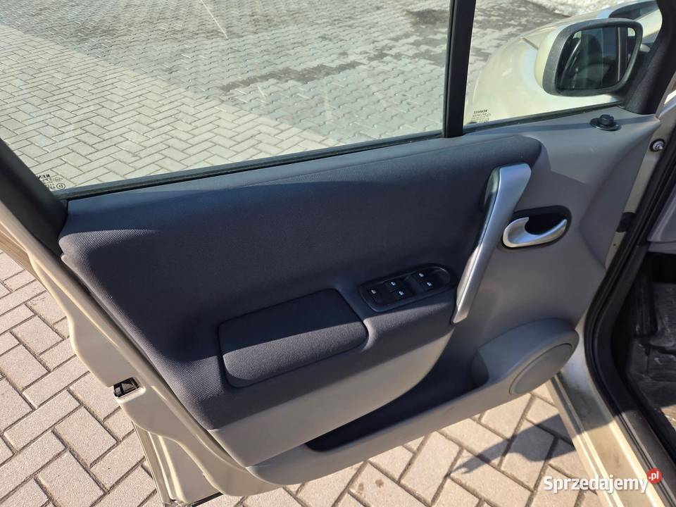 Sprzedam Renault Scenic 16 16 V z 2008r Hrubieszów