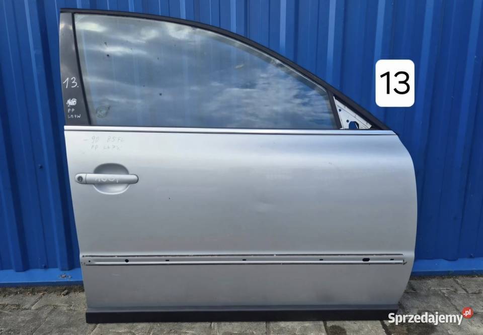 DRZWI PRZÓD PRAWY PRAWE VW PASSAT B5 FL LA7W osobowe świętokrzyskie Działoszyce sprzedam