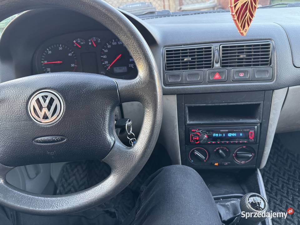 Volkswagen Golf IV 19 tdi że sprawną Prusice sprzedam